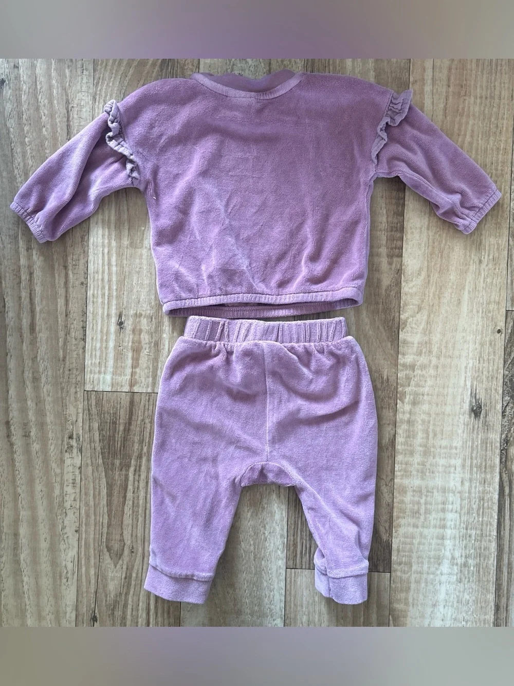 Cat & Jack Lilac Terry Sweatpants and Top Set size 6-9 months